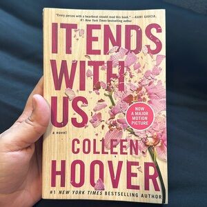It ends with us by colleen hoover